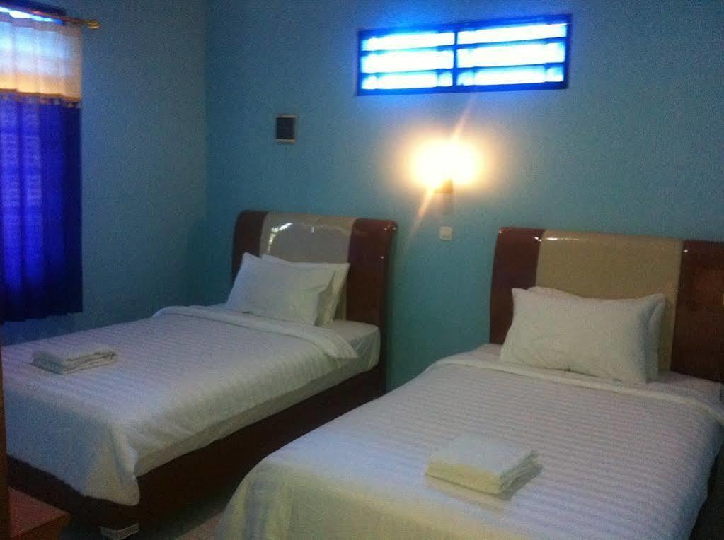 The New Orlinds Guest House Wonosari 외부 사진