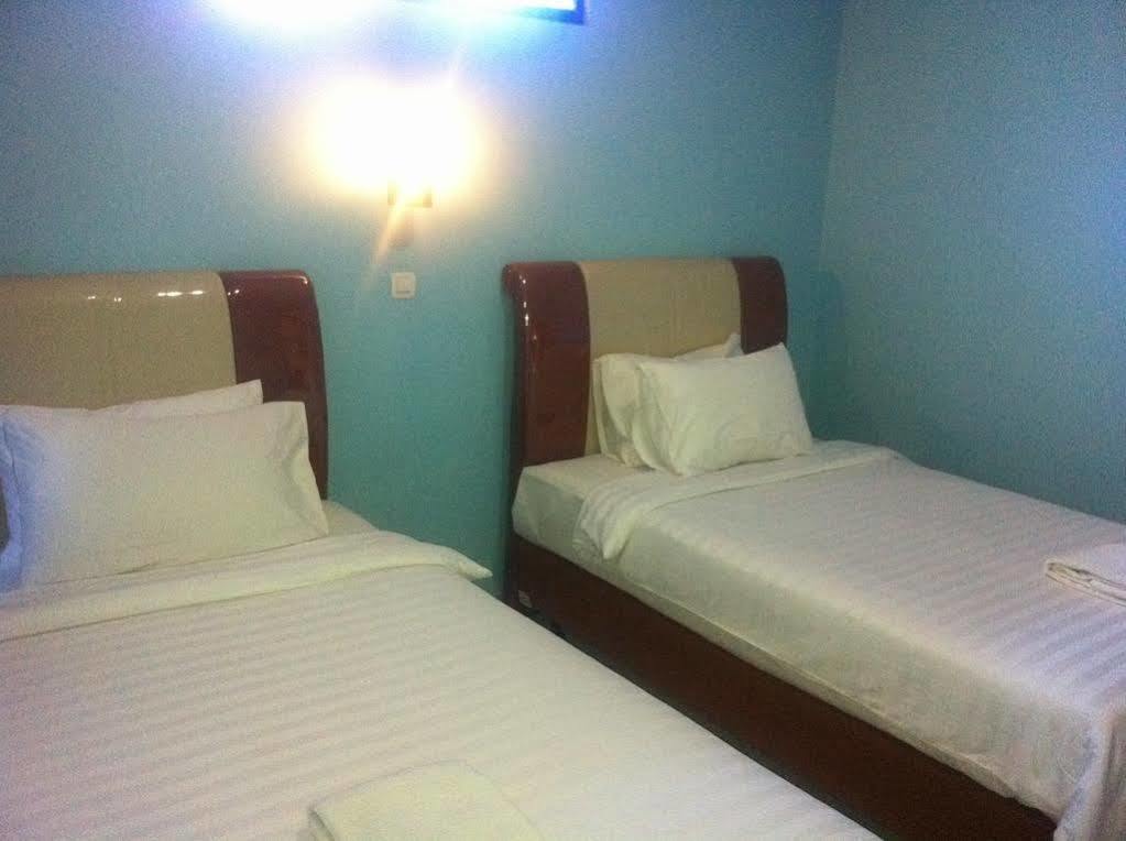 The New Orlinds Guest House Wonosari 외부 사진
